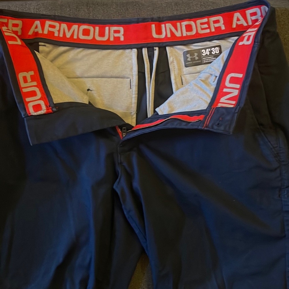 Under Armour golf pants
